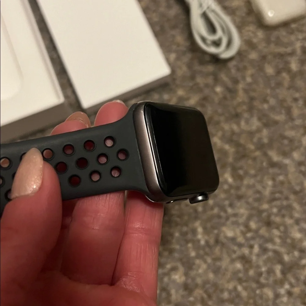 Apple Watch Series 3. 42MM space gray GPS